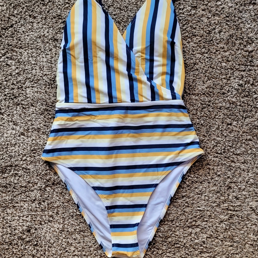 Like New Cupshe Swimsuit